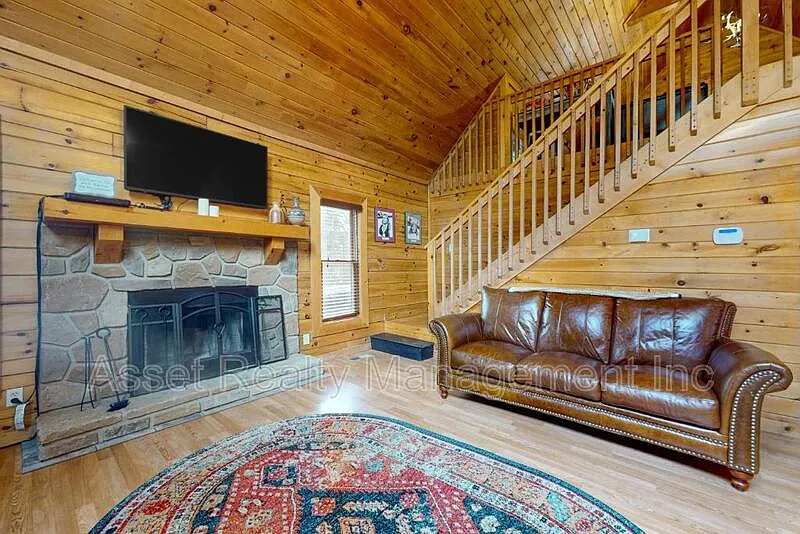 2 bed, 2.0 bath, 1310 sqft, $1,895 — Photo 4