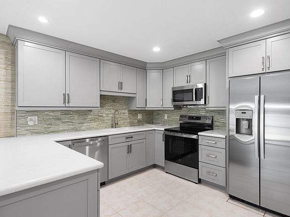 3rd image of 227 W Riverside Dr