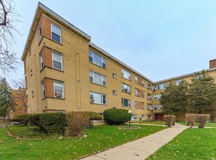 6035 N Damen Ave APT 109, Chicago, IL 60659