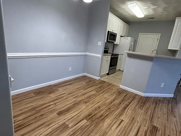 304 Troon Ct — Photo 16