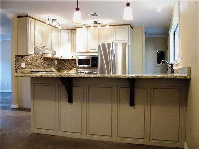Breakfast bar