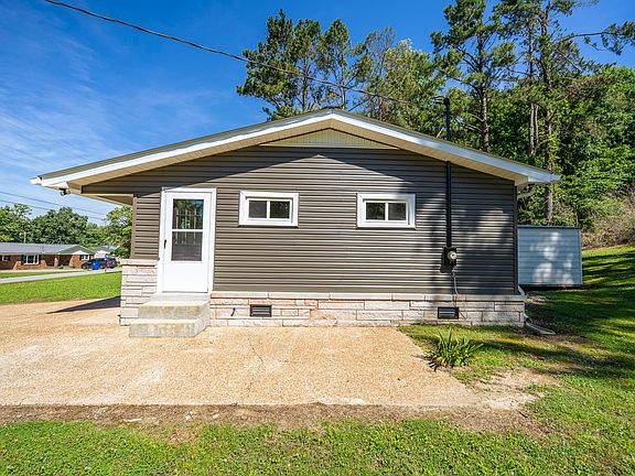 4th image of 429 Hurricane Meadows Dr