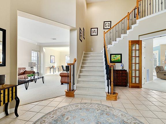 2nd image of 2007 Golden Bear Dr