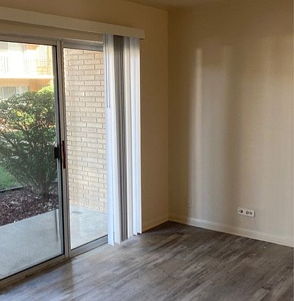 3rd image of 9957 S Cicero Ave #107