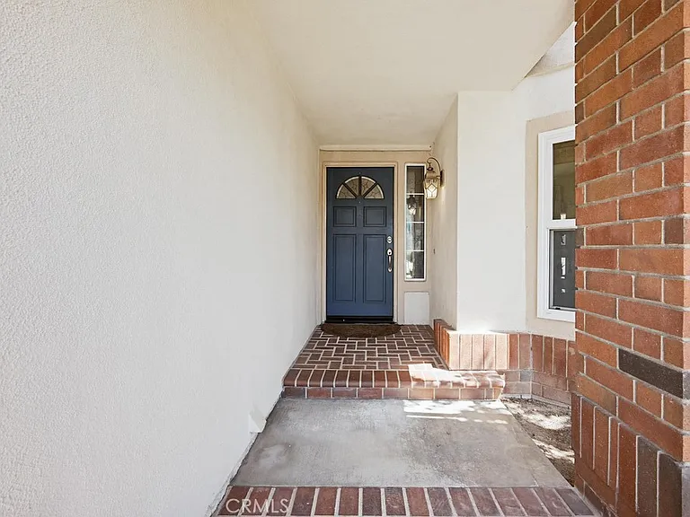3731 Columbia Cir — Photo 3