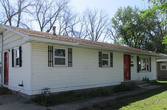 3rd image of 808 S Rollins St