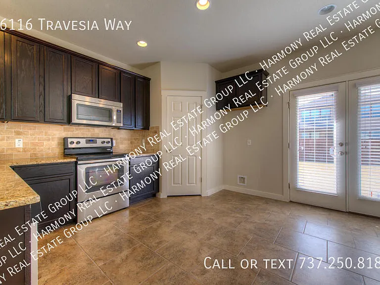 16116 Travesia Way — Photo 10