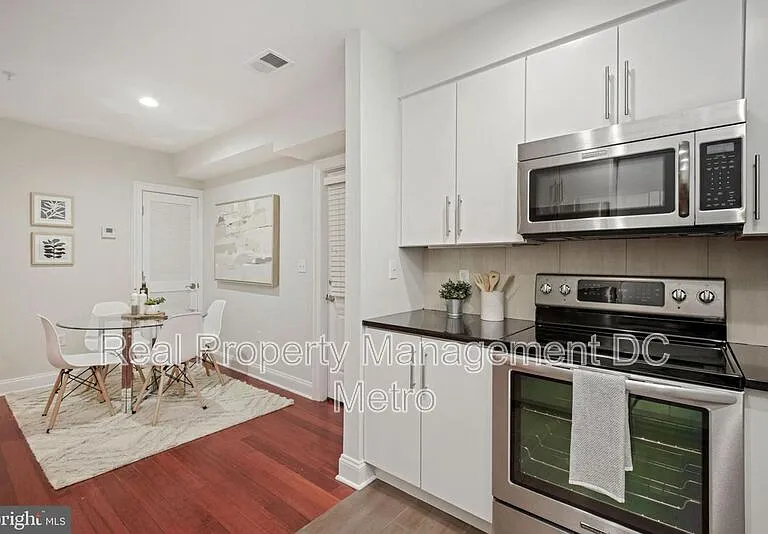 3925 Fulton St NW #2 — Photo 10