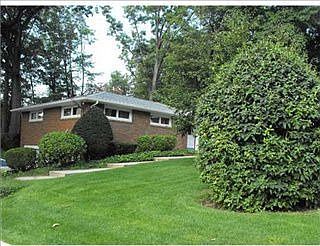 3rd image of 3013 McClellan Dr