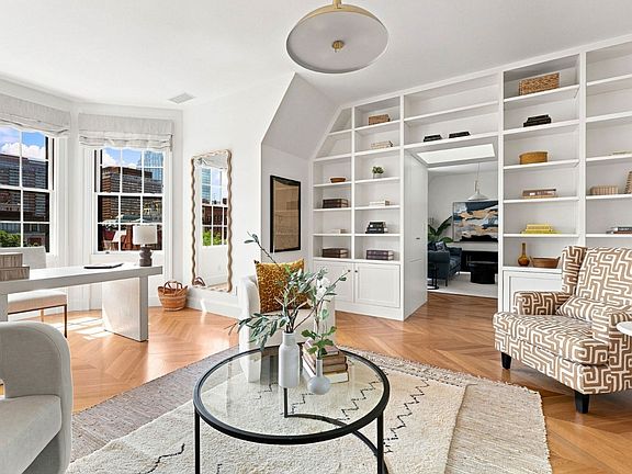 5th image of 191 Commonwealth Ave #Penthouse 61