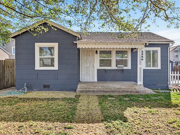 3rd image of 3066 Crandall Ave