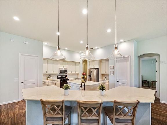5th image of 5712 Saybrook Cir