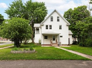 820 10th St E, Menomonie, WI 54751