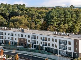 203 Lowell St #313, Wilmington, MA 01887