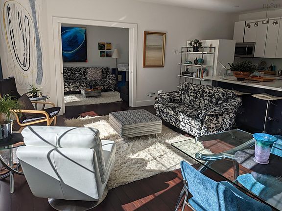 4th image of 151 Ritchie St #201