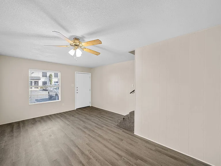 Brookside Apartments — Photo 12