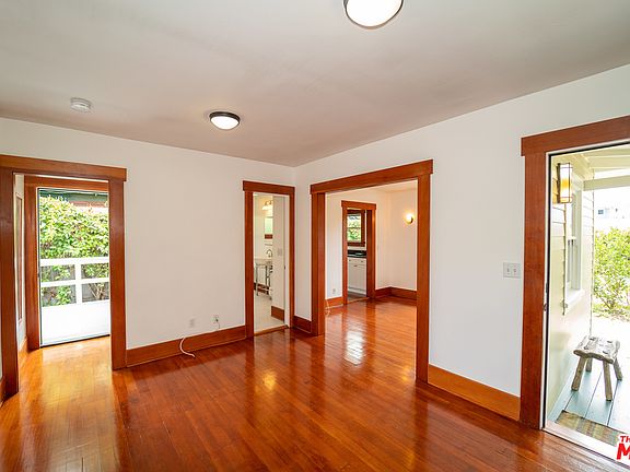 3rd image of 303 Brooks Ave