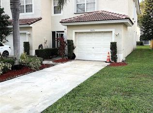 9675 Lago Dr, Boynton Beach, FL 33437