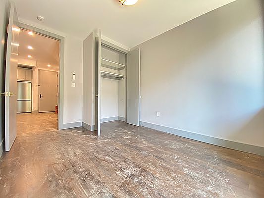 2nd image of 89 Wyckoff Ave #1