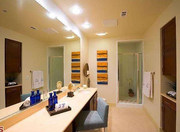 3rd image of 6565 Crescent Park W APT 207