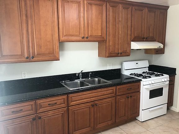 5th image of 4121 Alabama St #4121