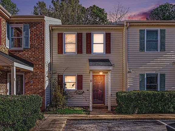 2nd image of 1509 Clermont Rd APT T27