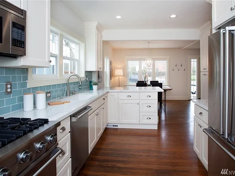 3115 E Yesler Way — Photo 6