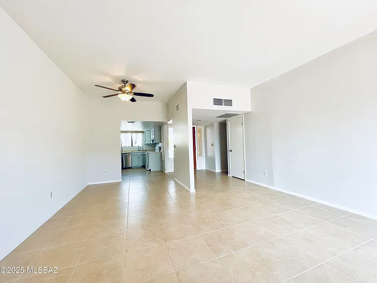 4554 E Camino De Cancun — Photo 8