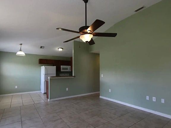 4th image of 1950 Sawfish Dr