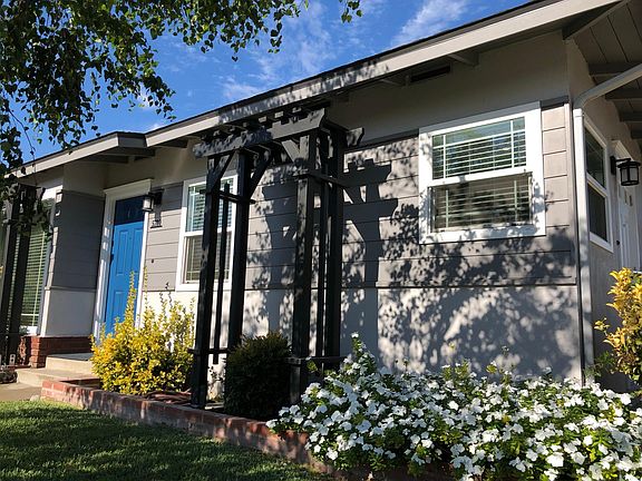 3rd image of 5700 Noel Dr