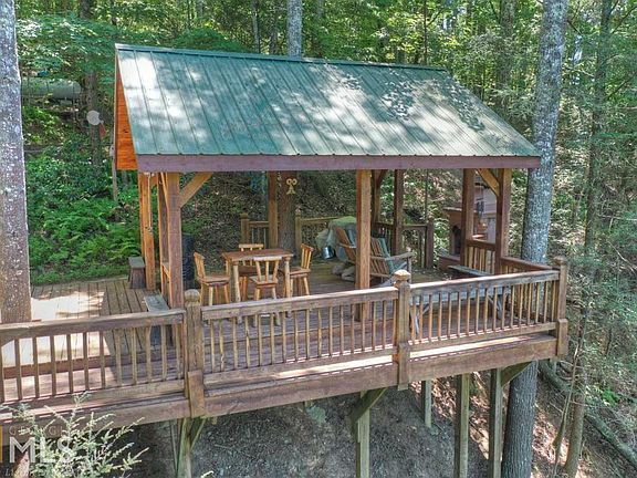 4th image of 166 River Bend Dr #4