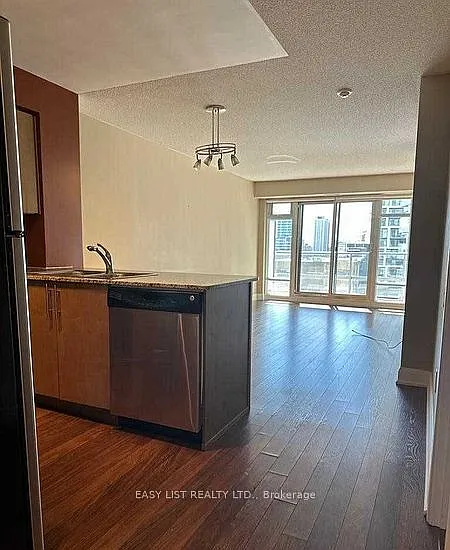 2191 Yonge St #804 — Photo 7
