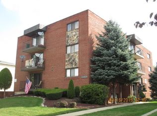 10409 S Mayfield Ave #3B, Oak Lawn, IL 60453