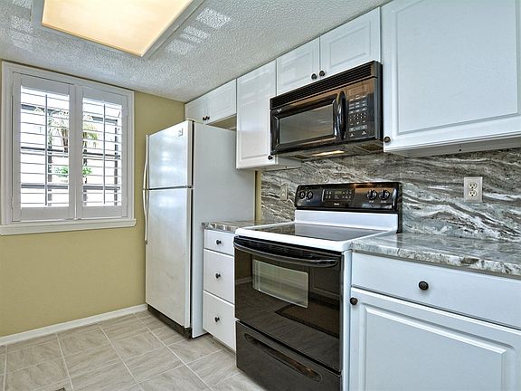 3rd image of 8600 Fathom Cir APT 2206