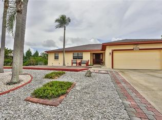 6634 Dolphin Cove Dr, Apollo Beach, FL 33572