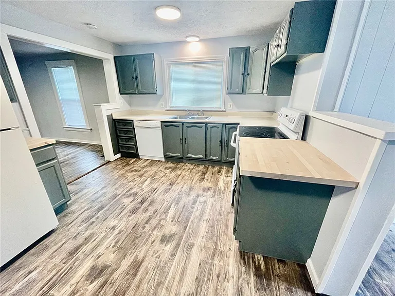 223 E Filbert St — Photo 22