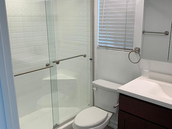 Main Bedroom Bathroom