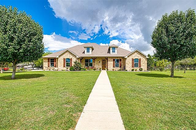 1st image of 5086 White Pine Dr