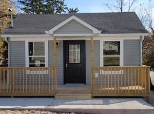 228 W Monroe St, Columbia, IL 62236