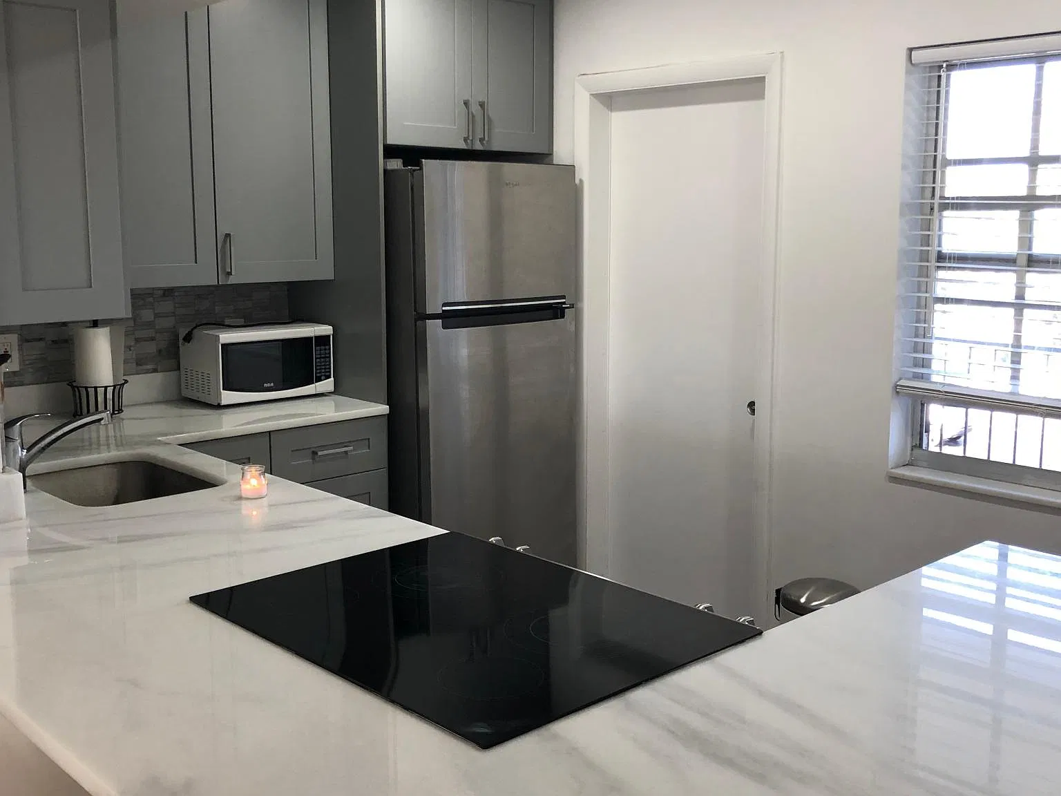 3050 N Palm Aire Dr — Photo 3