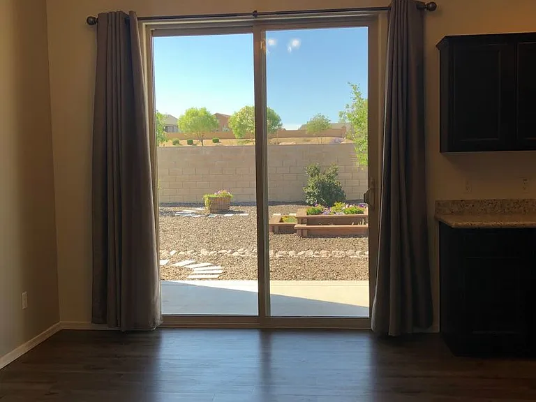 4668 N Salem Pl — Photo 17