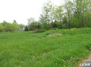 7029-7035 Elm Tree Dr, Slatington, PA 18080