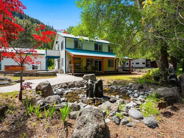 81 Pine Cliffs Dr, Yakima, WA 98903