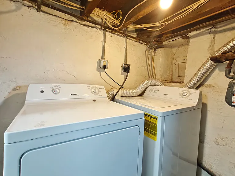 2406 E Harold St #2 — Photo 7