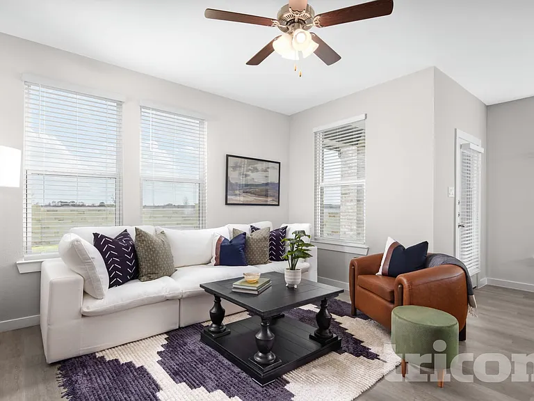 2537 Finch Hollow Dr — Photo 5