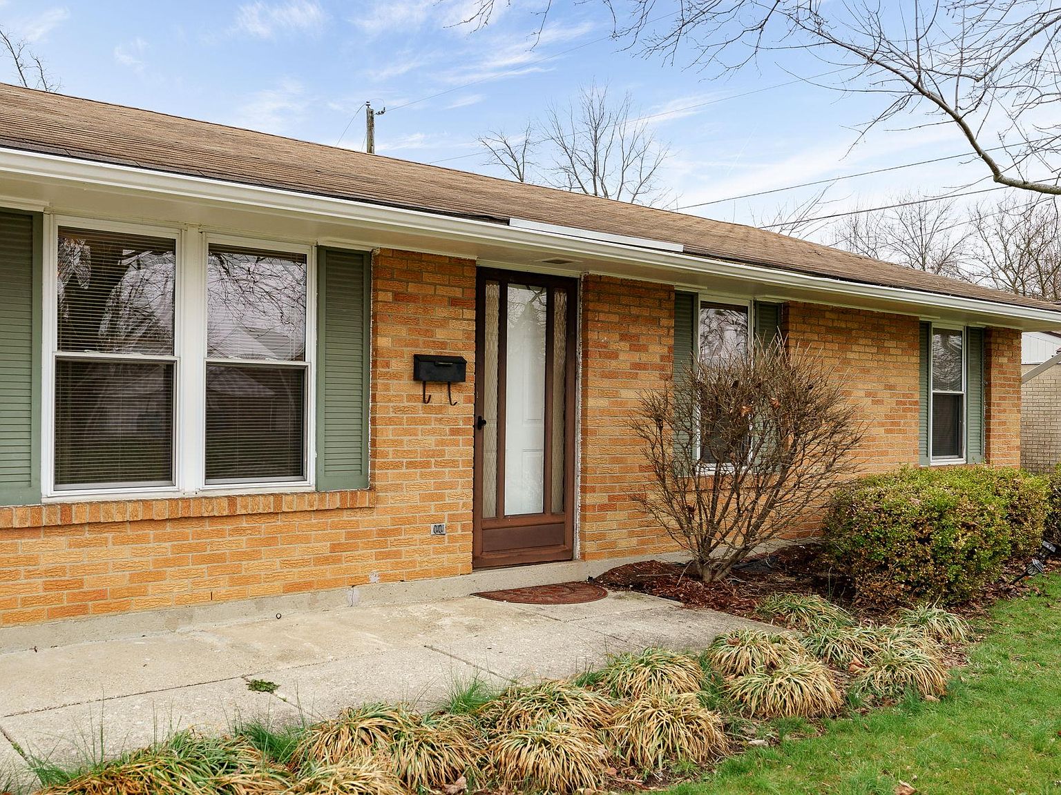 7011 Stonehurst Dr, Huber Heights, OH 45424 Zillow