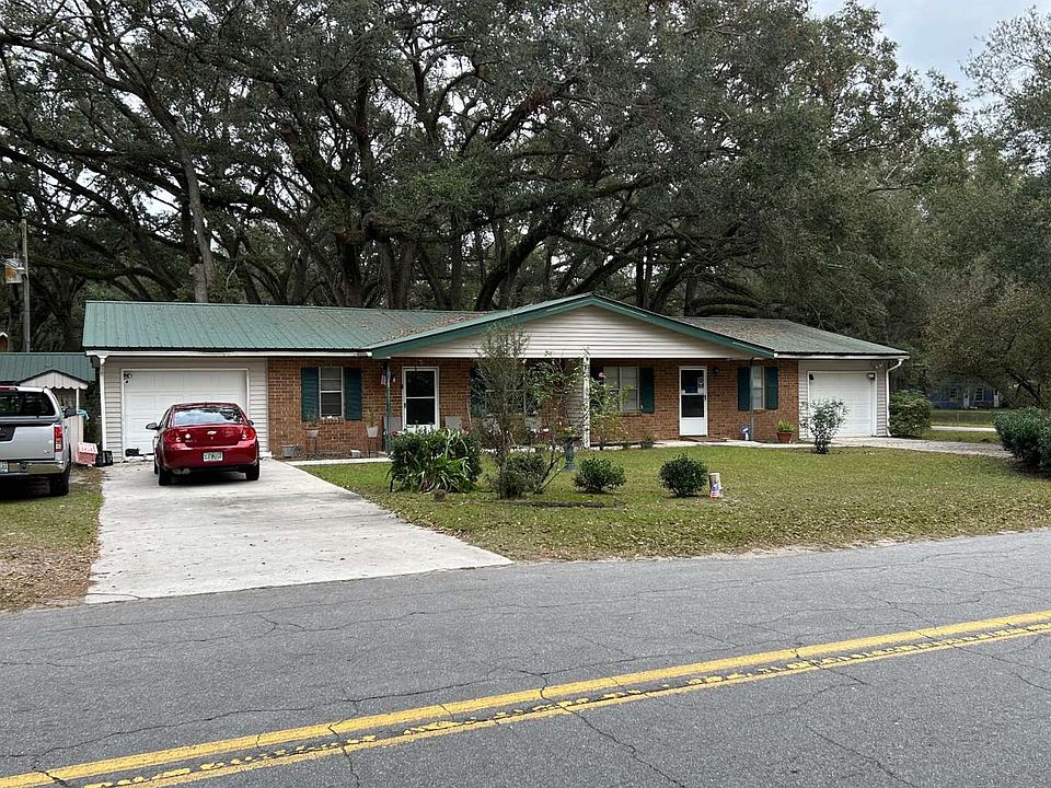 1st image of 331 SW Cannon Creek Dr