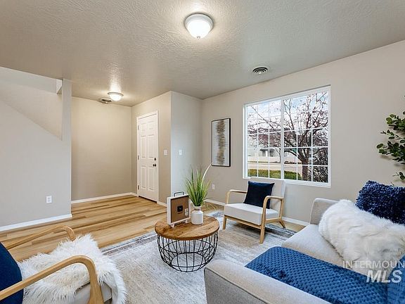 4th image of 3558 N Bryce Canyon Ave