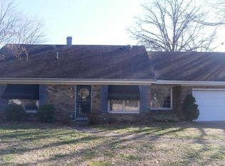 2221 Saratoga Dr, Evansville, IN 47715