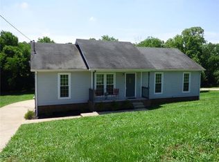 317 Malibu Canyon Dr, Columbia, TN 38401